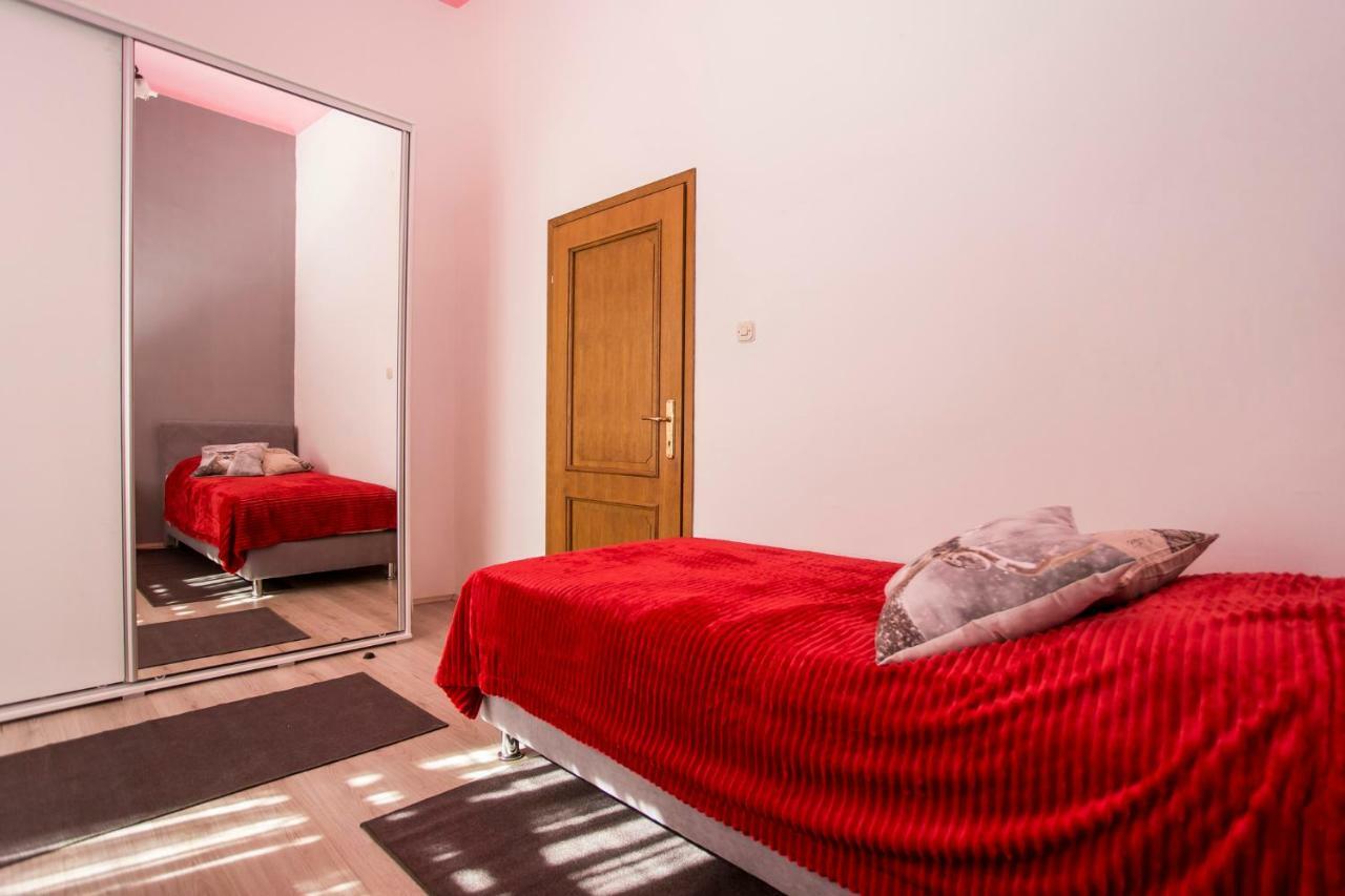 Emanuel Apartman Пула Экстерьер фото