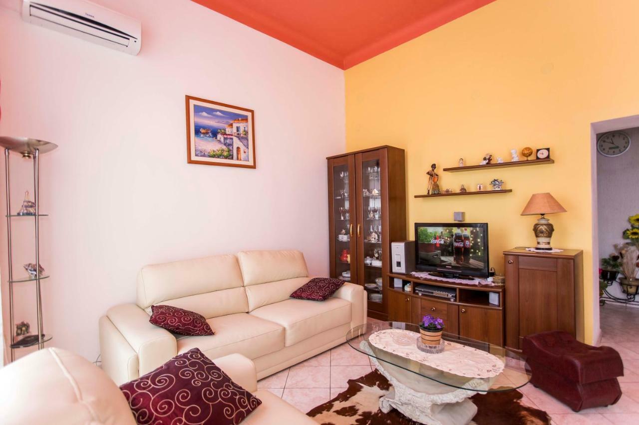 Emanuel Apartman Пула Экстерьер фото