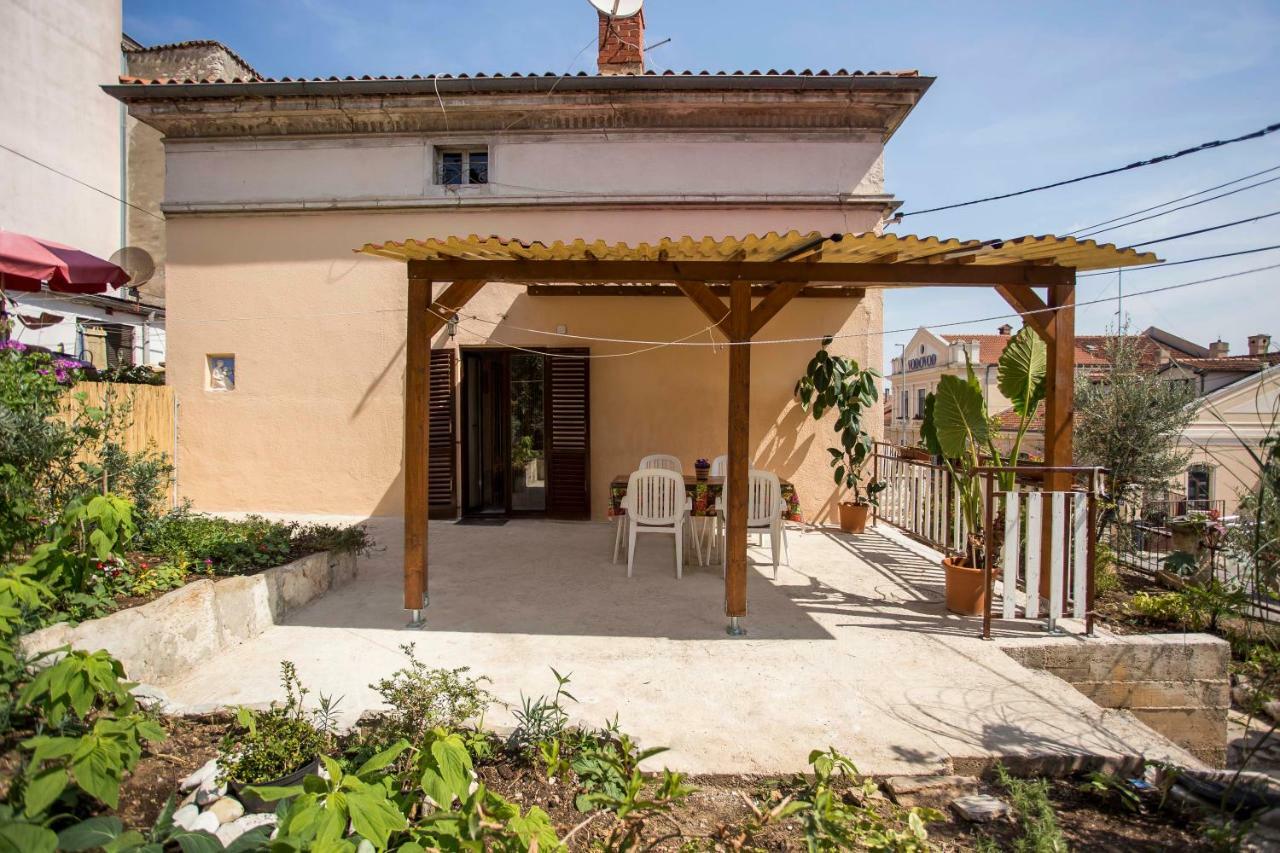 Emanuel Apartman Пула Экстерьер фото