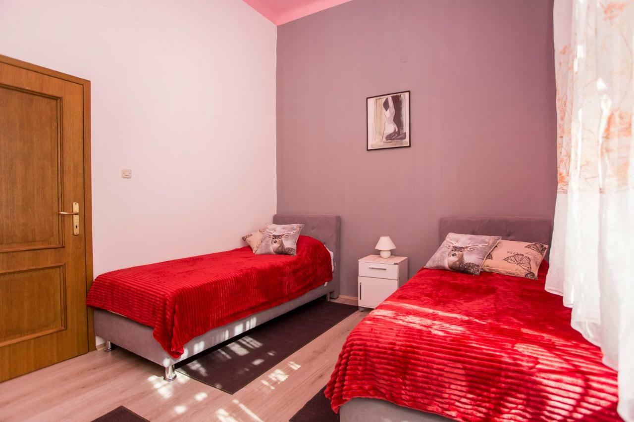 Emanuel Apartman Пула Экстерьер фото